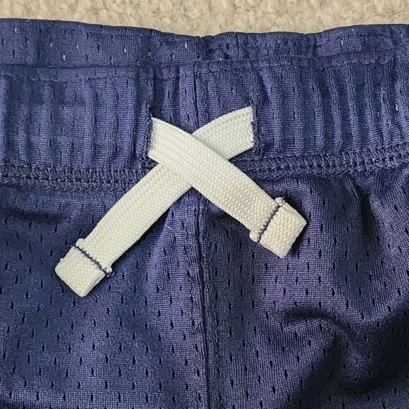 Blue carter's mesh shorts Size 7 - Picture 8 of 11
